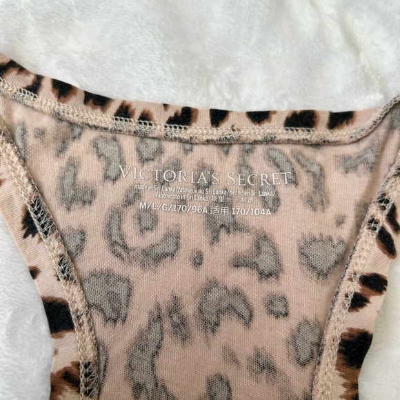 Victoria’s Secret Leopard Print Maxi Dress - Picture 6 of 7